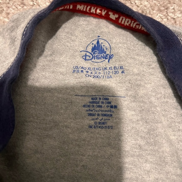Mickey Mouse Disney T-Shirt - Picture 2 of 3